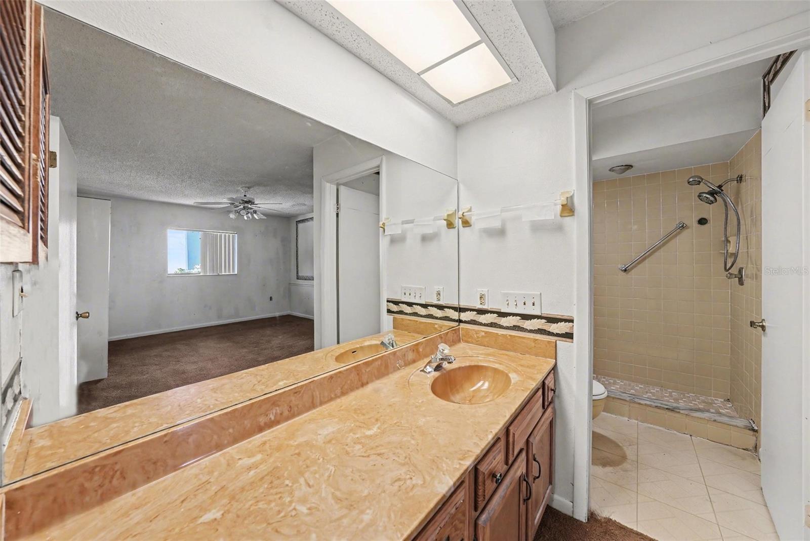 BRANDYWINE CONDO - Residential