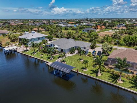 A home in PORT CHARLOTTE