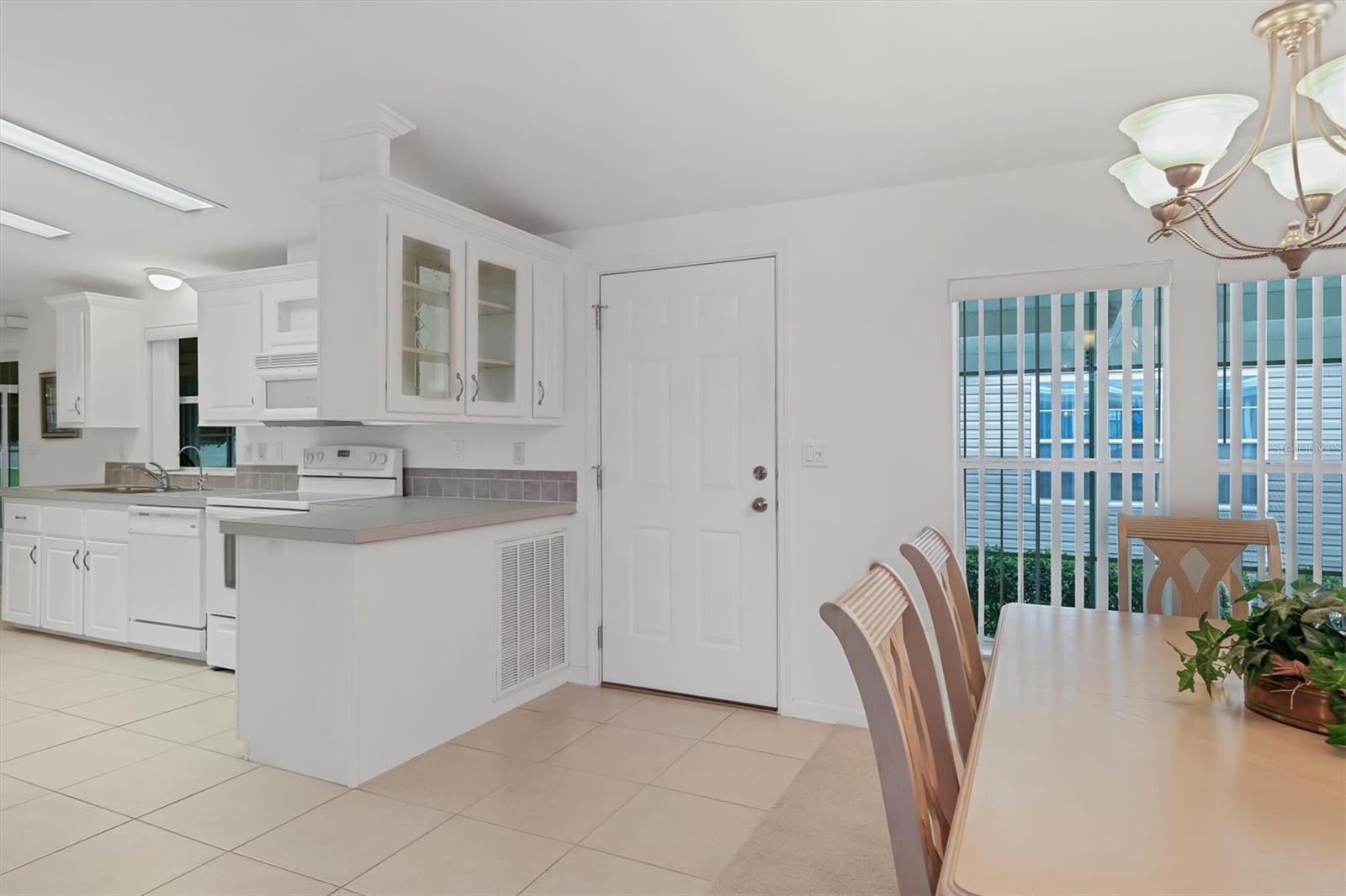 NORTH RIVER ESTATES - Residential