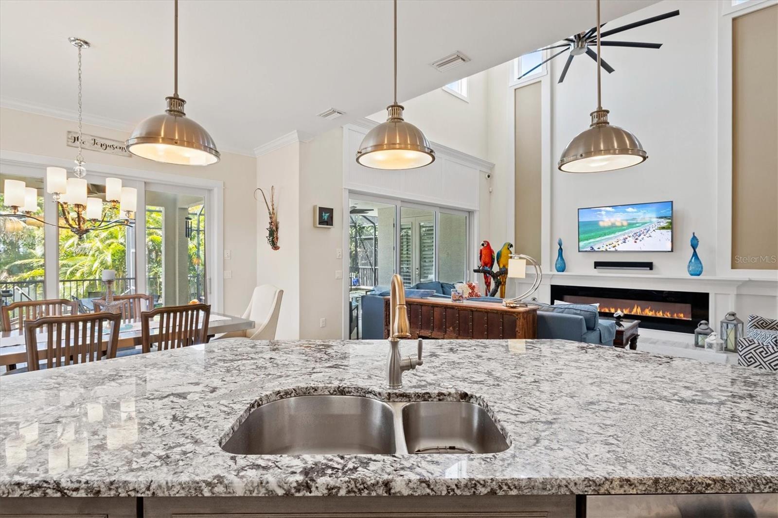 ROBERTS POINT 2 - Residential