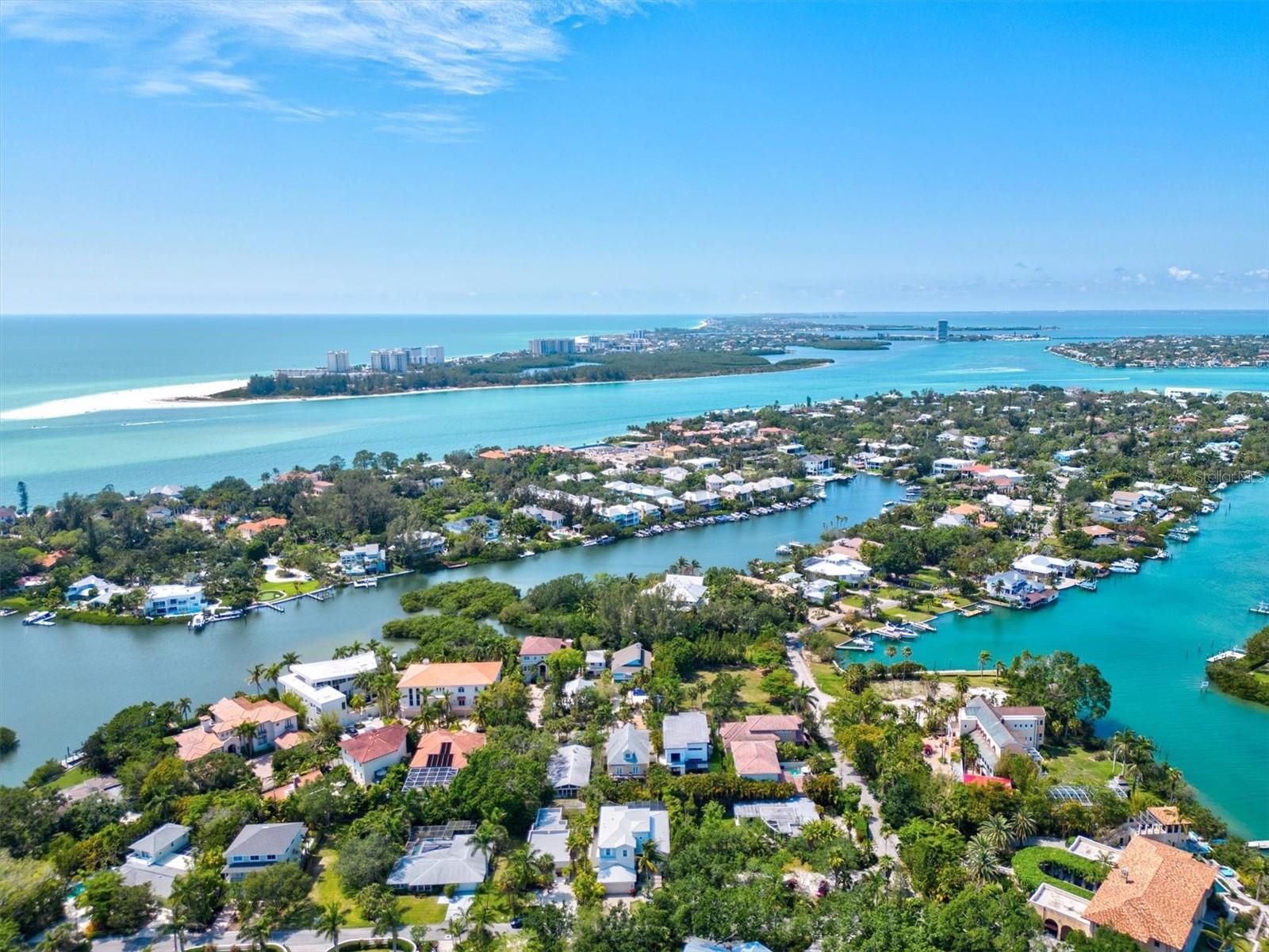 ROBERTS POINT 2 - Residential