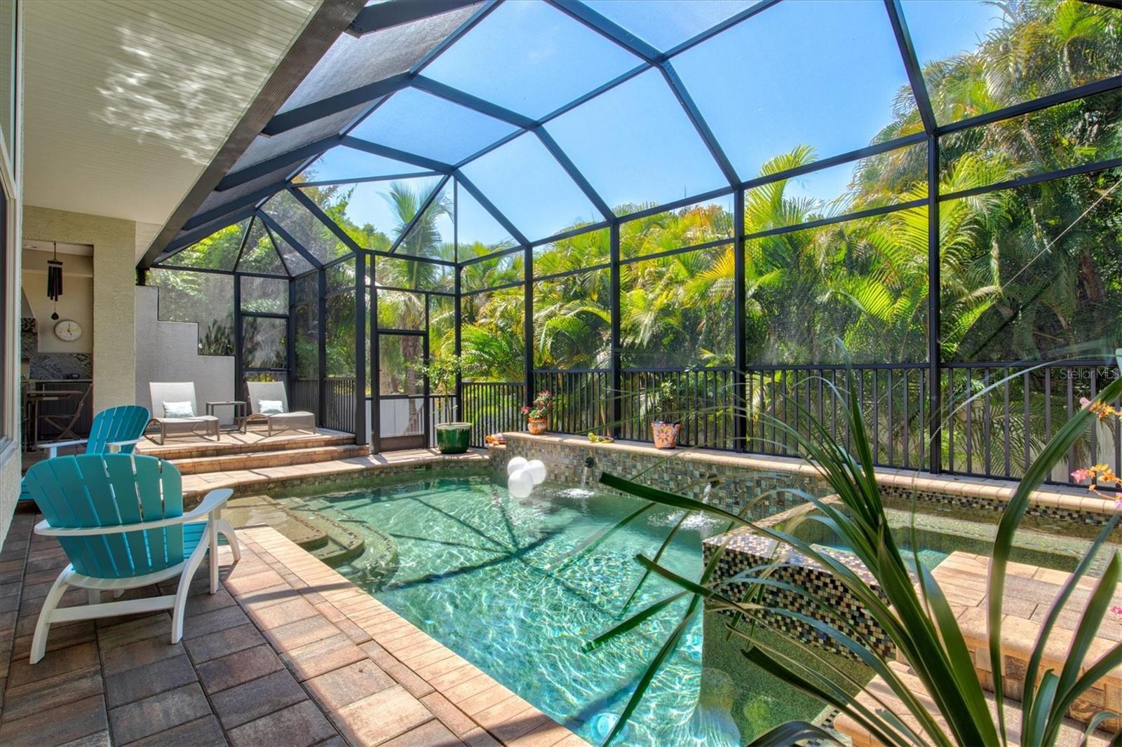ROBERTS POINT 2 - Residential