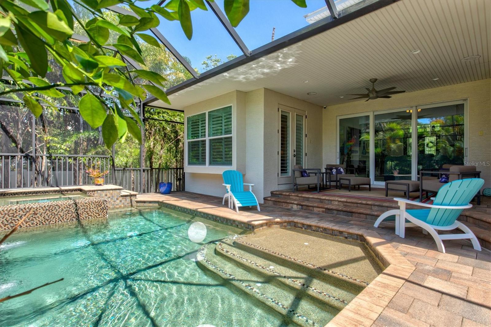 ROBERTS POINT 2 - Residential