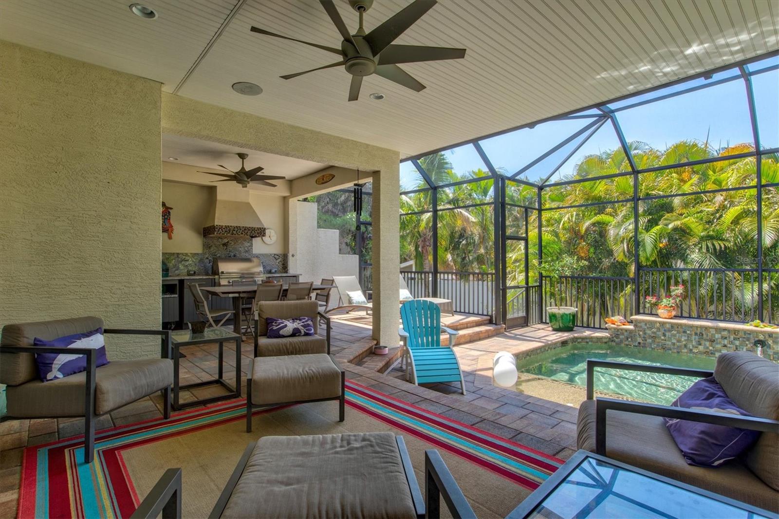 ROBERTS POINT 2 - Residential