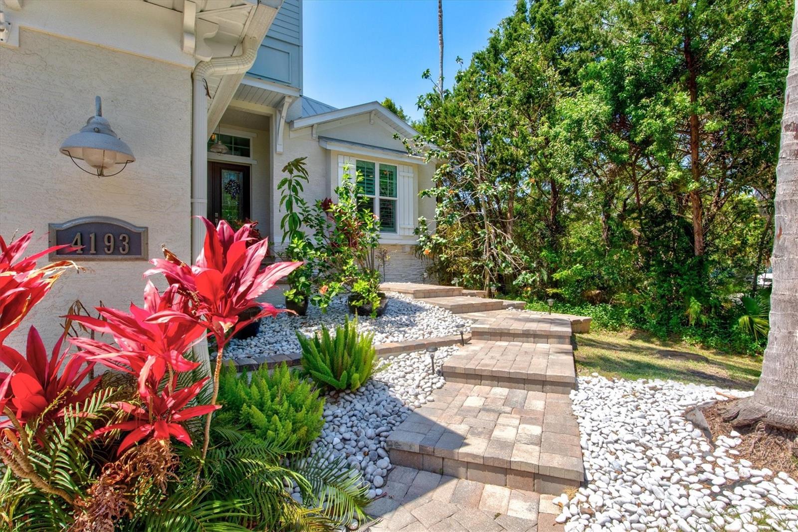 ROBERTS POINT 2 - Residential