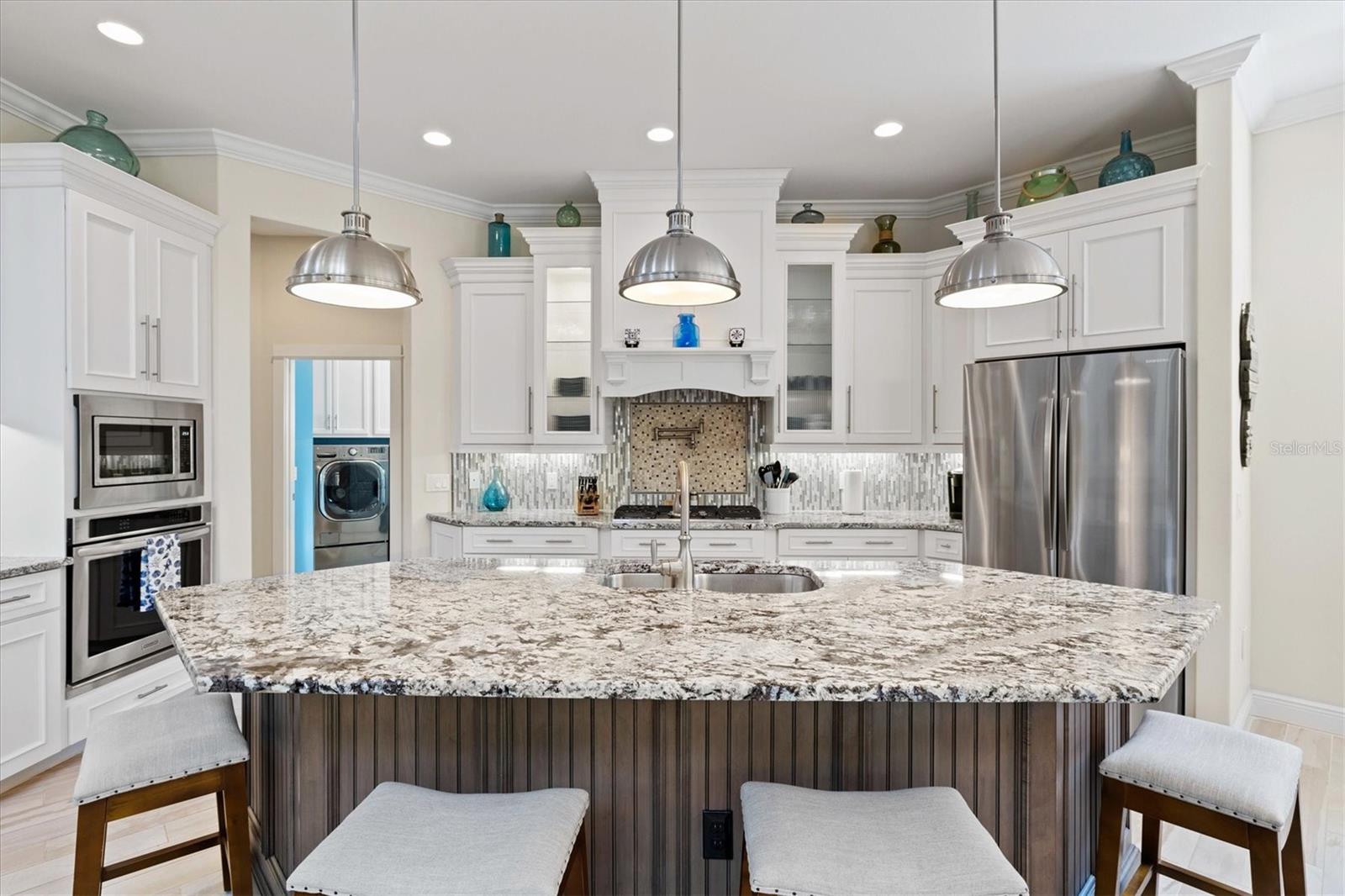 ROBERTS POINT 2 - Residential