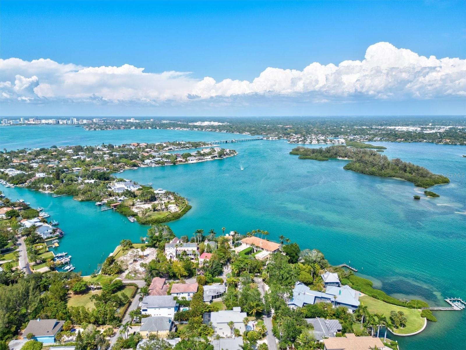 ROBERTS POINT 2 - Residential