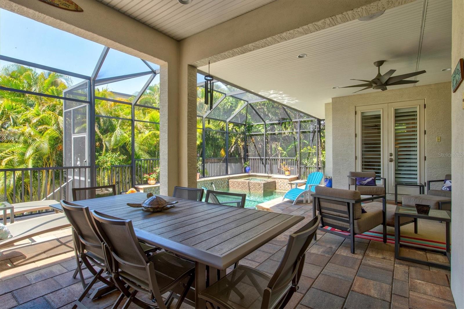 ROBERTS POINT 2 - Residential