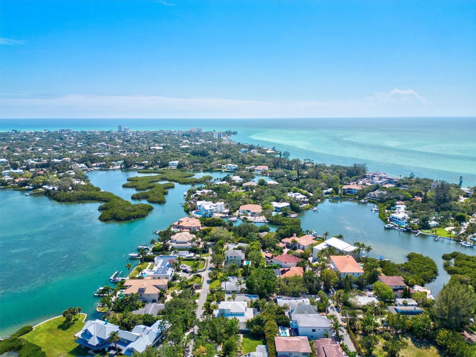 ROBERTS POINT 2 - Residential