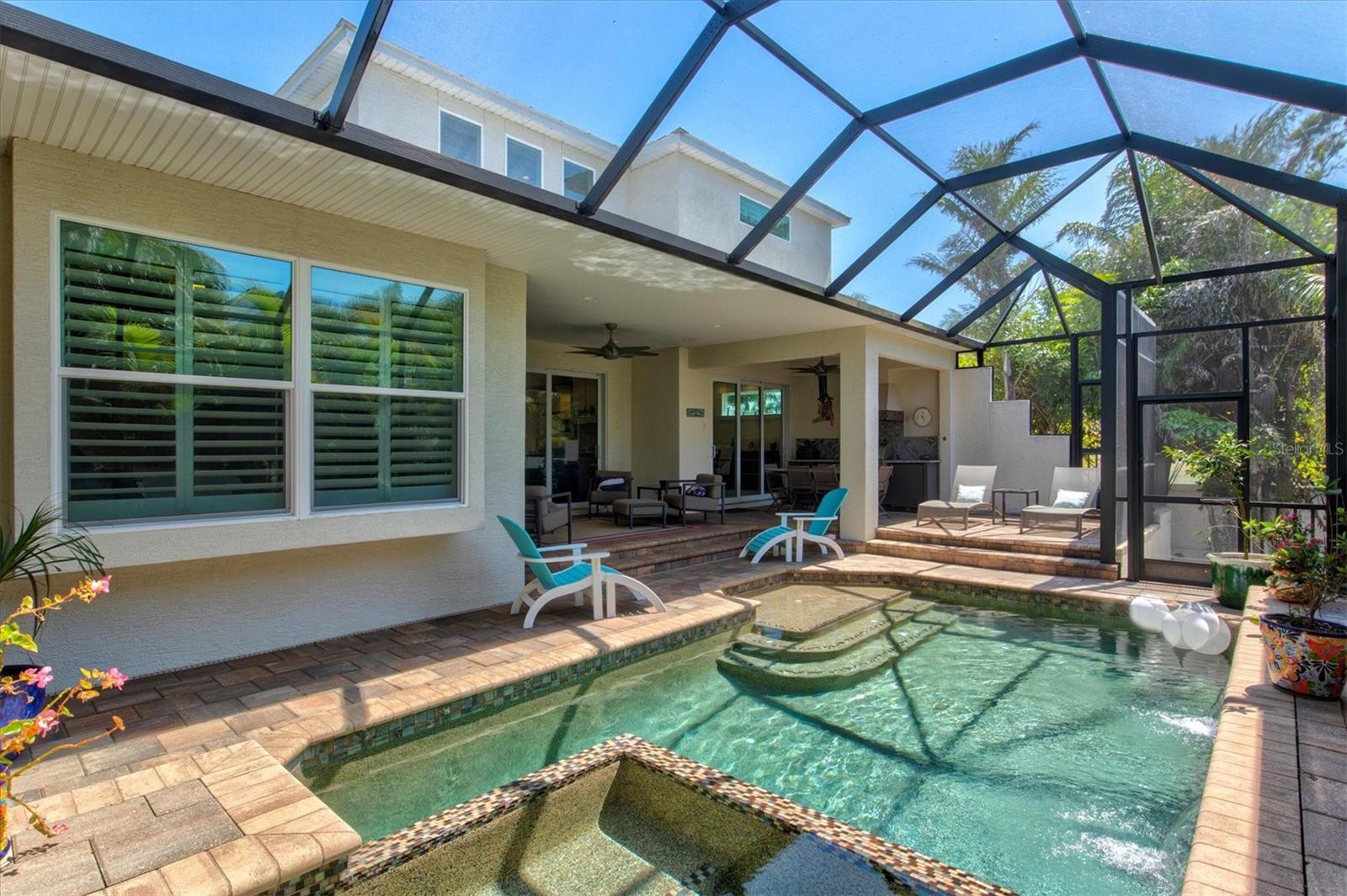 ROBERTS POINT 2 - Residential