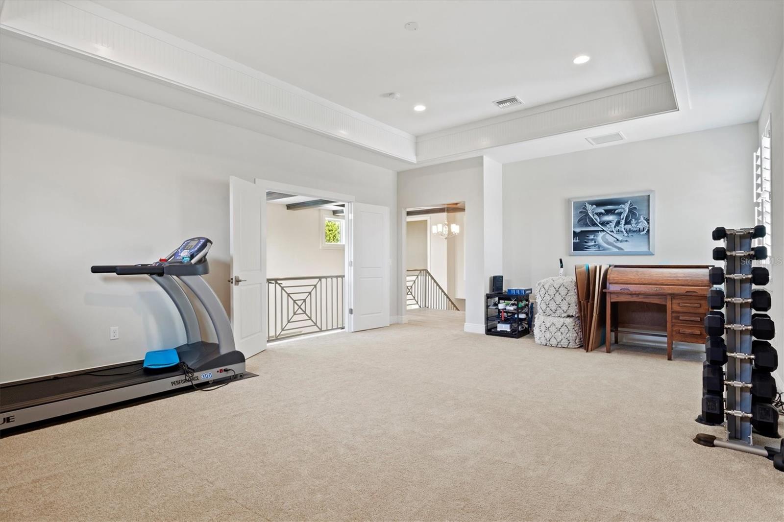 ROBERTS POINT 2 - Residential