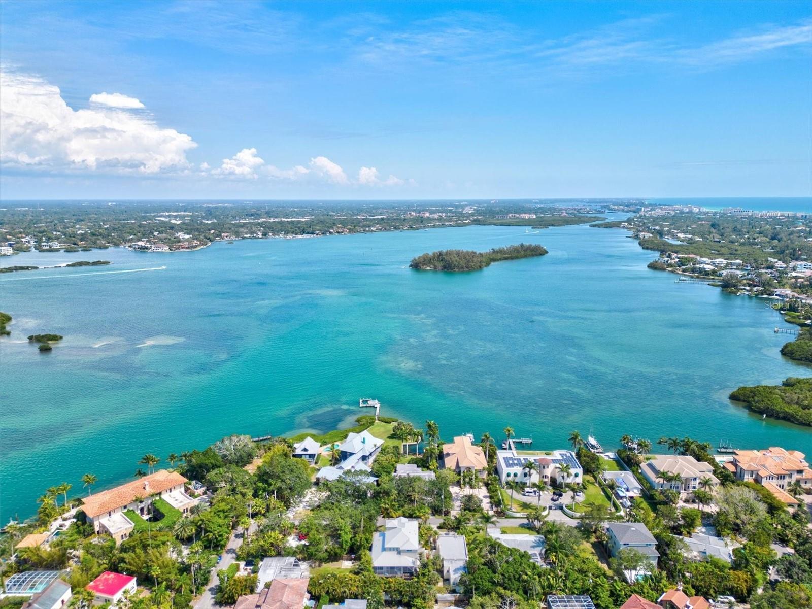 ROBERTS POINT 2 - Residential