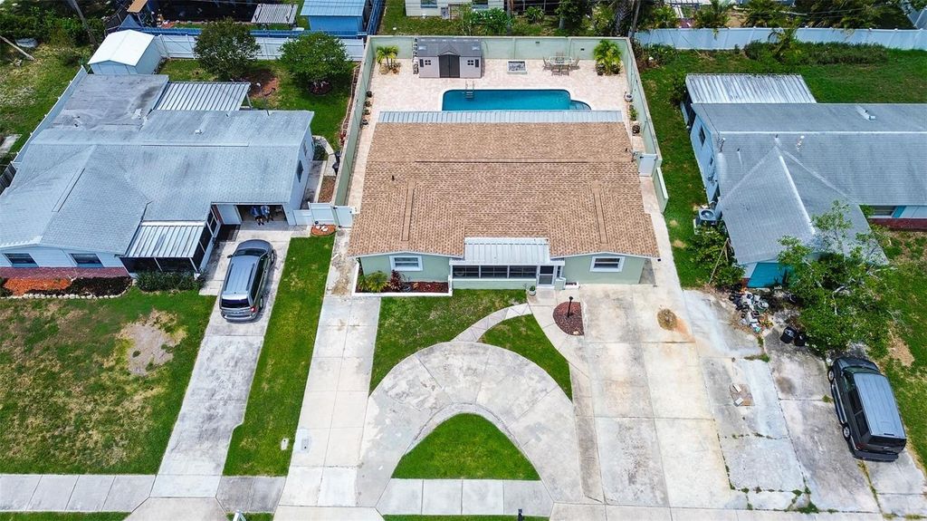 Photo of 5672 62nd Way N, St Petersburg, FL 33709 (MLS # TB8389774)