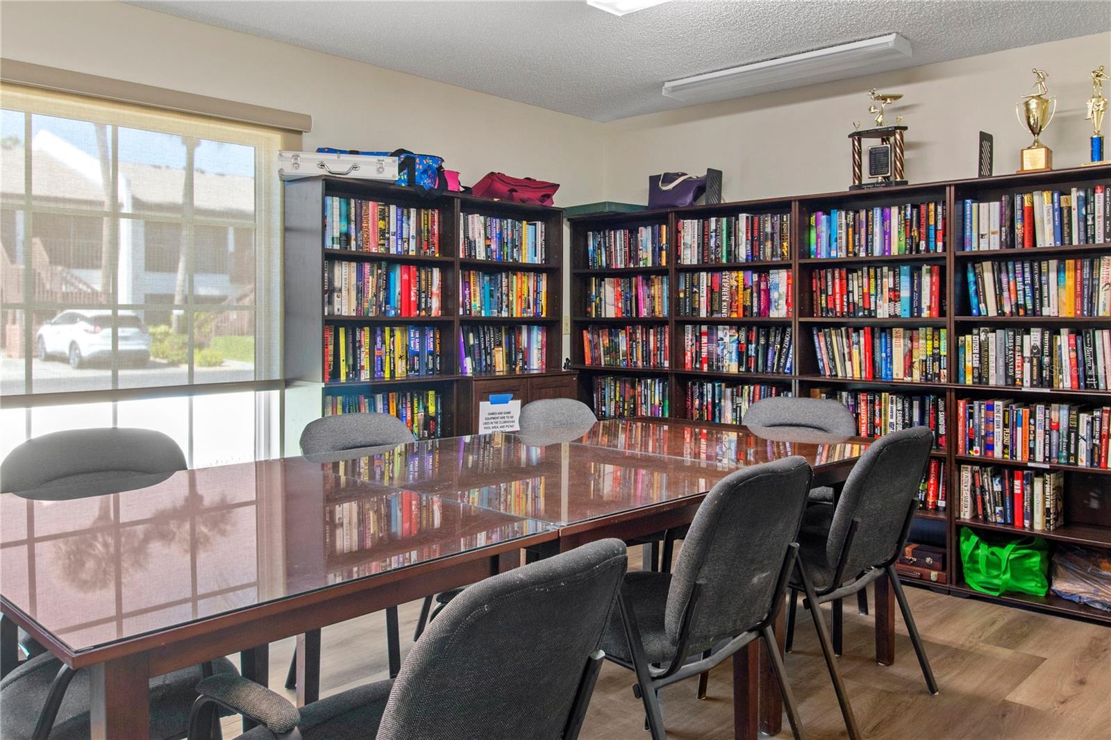 COUNTRY VILLAGE SEC 9 - Residential