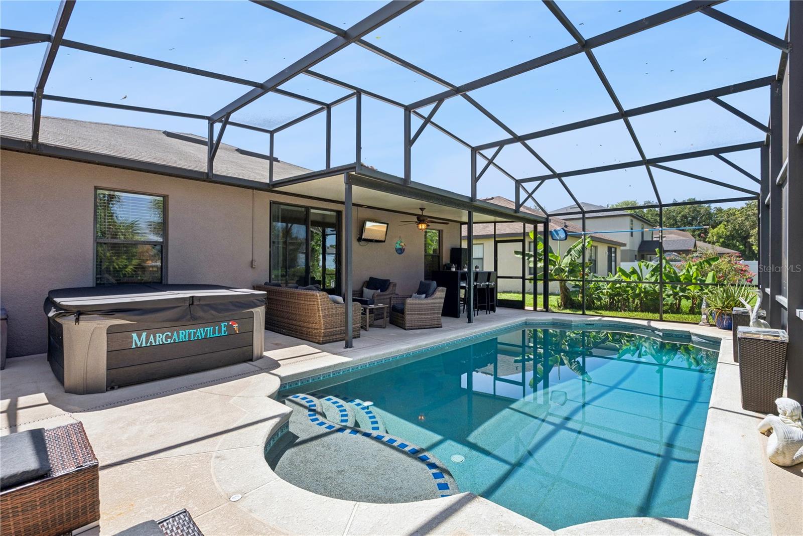 2440 VINEYARD CIRCLE