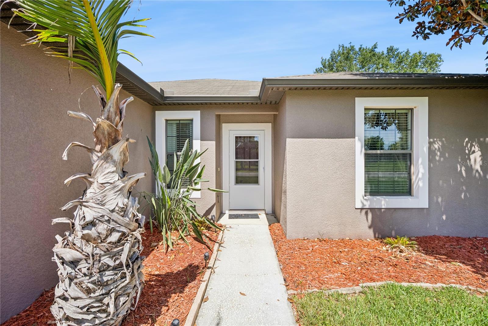 2440 VINEYARD CIRCLE