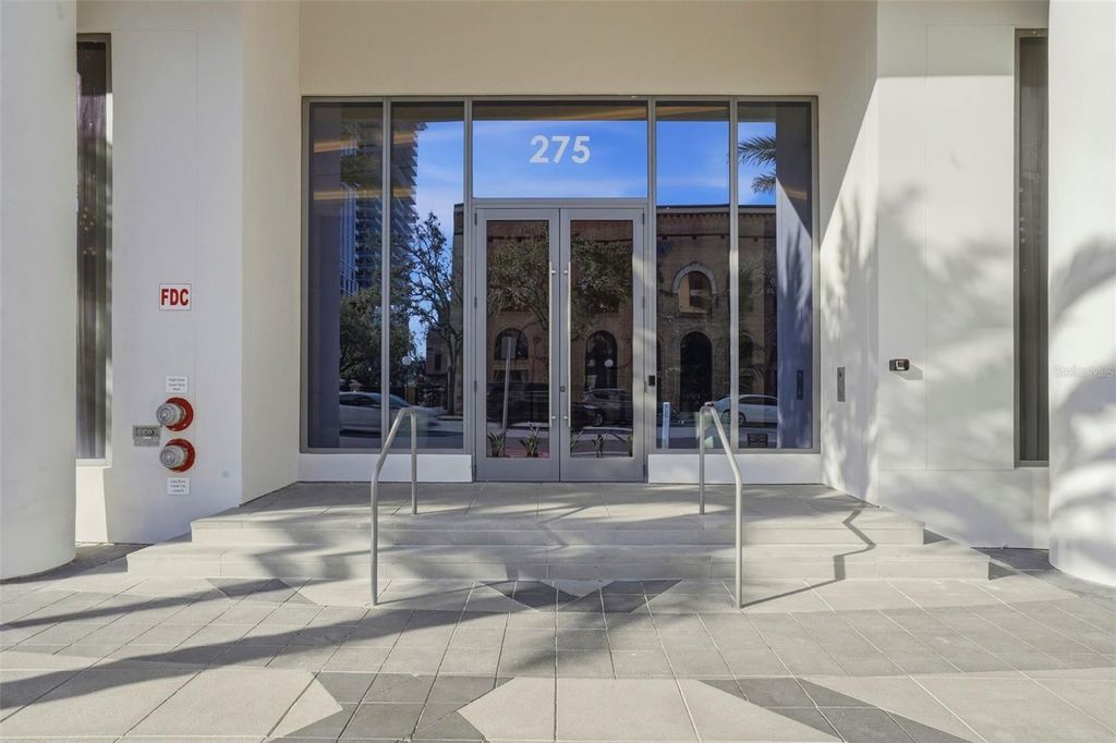 Photo of 275 1st Avenue S #3908, St Petersburg, FL 33701 (MLS # TB8479116)