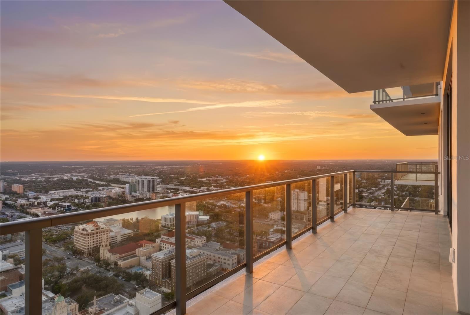 ART HOUSE CONDOMINIUM UNIT 3908 - Residential