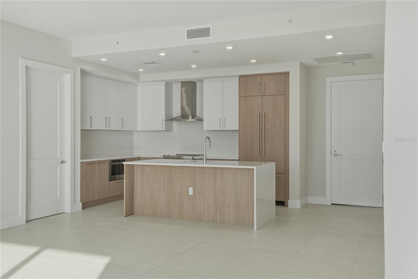 ART HOUSE CONDOMINIUM UNIT 3908 - Residential