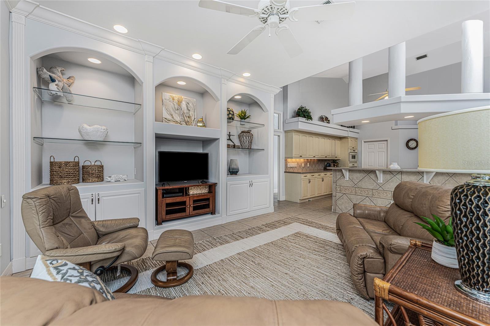 BURNT STORE MARINA - SECTION 22 - Residential