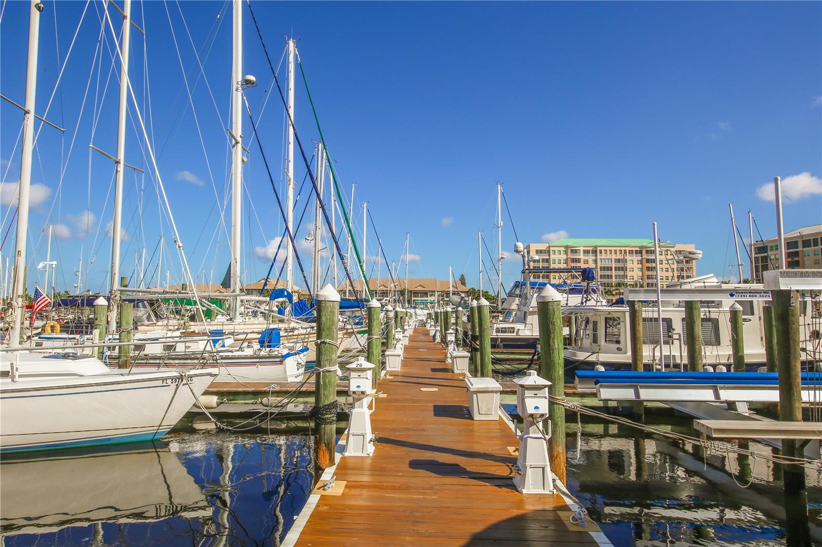 BURNT STORE MARINA - SECTION 22 - Residential