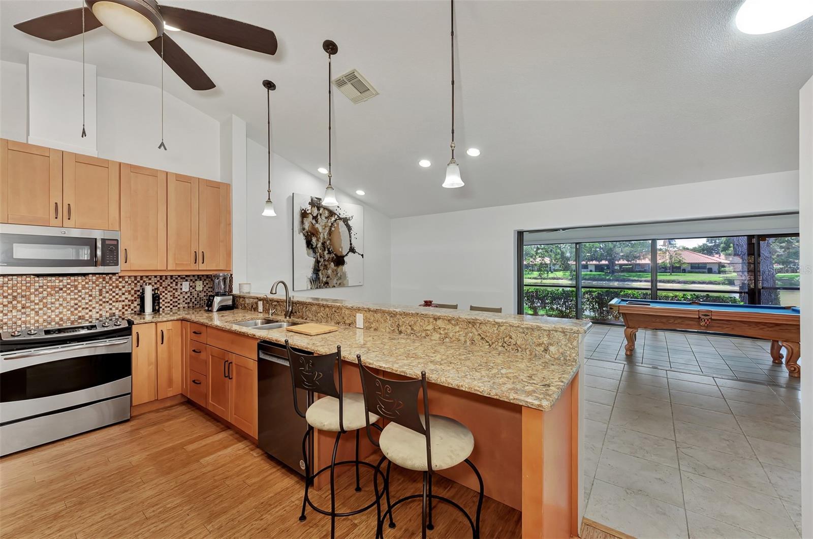 GOLF POINTE AT PALM-AIRE CC SEC 1 PH D - Residential Lease