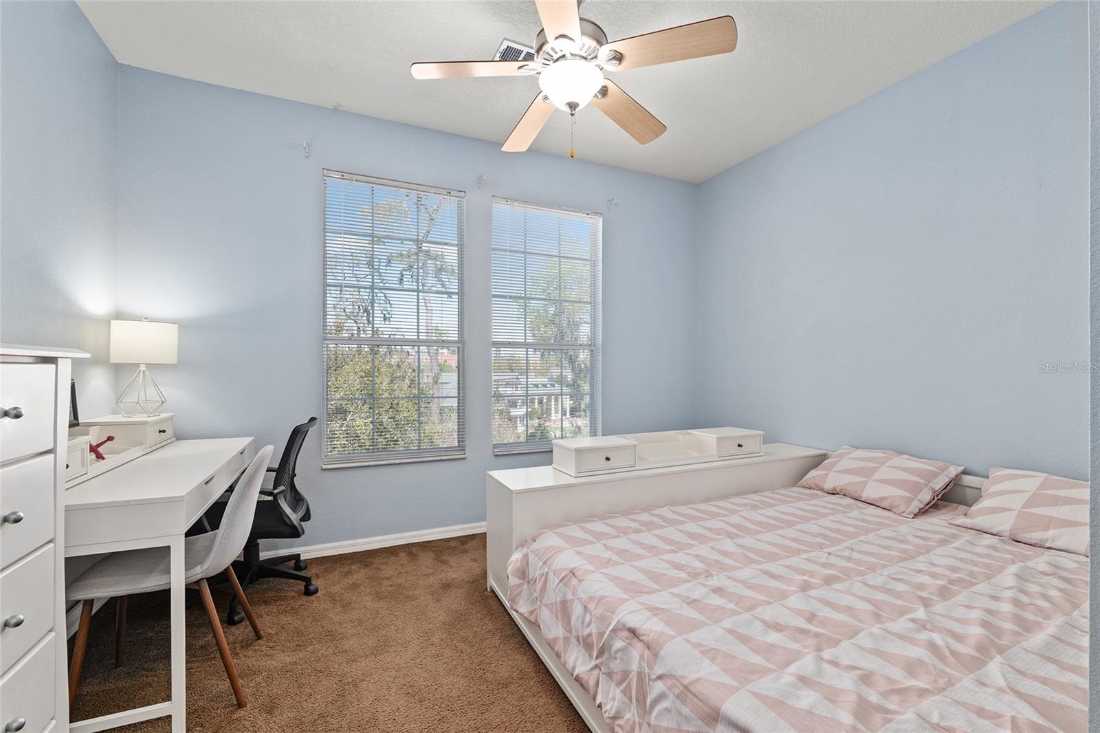 CAMPUS VIEW NORTH - Residential