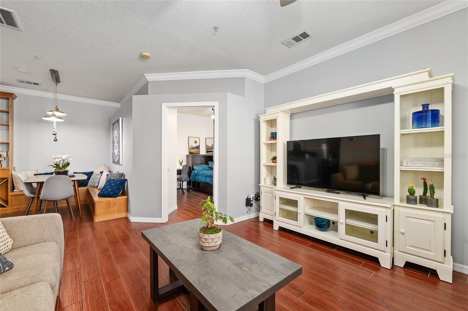 CAMPUS VIEW NORTH - Residential