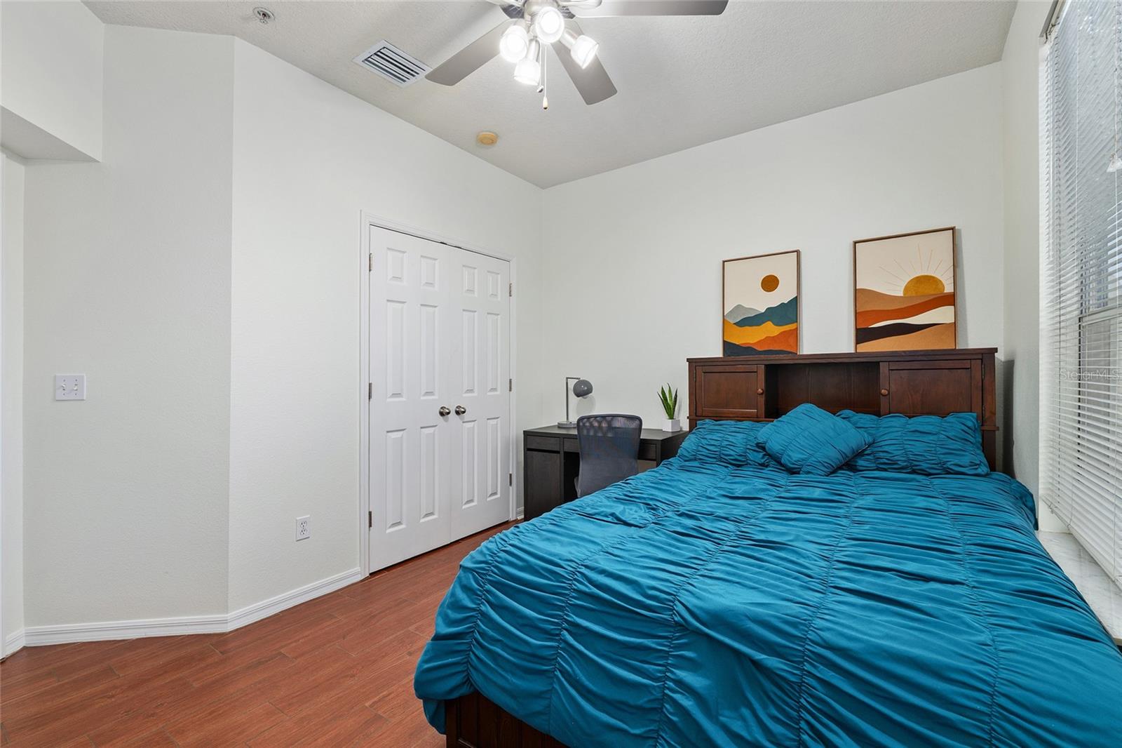 CAMPUS VIEW NORTH - Residential