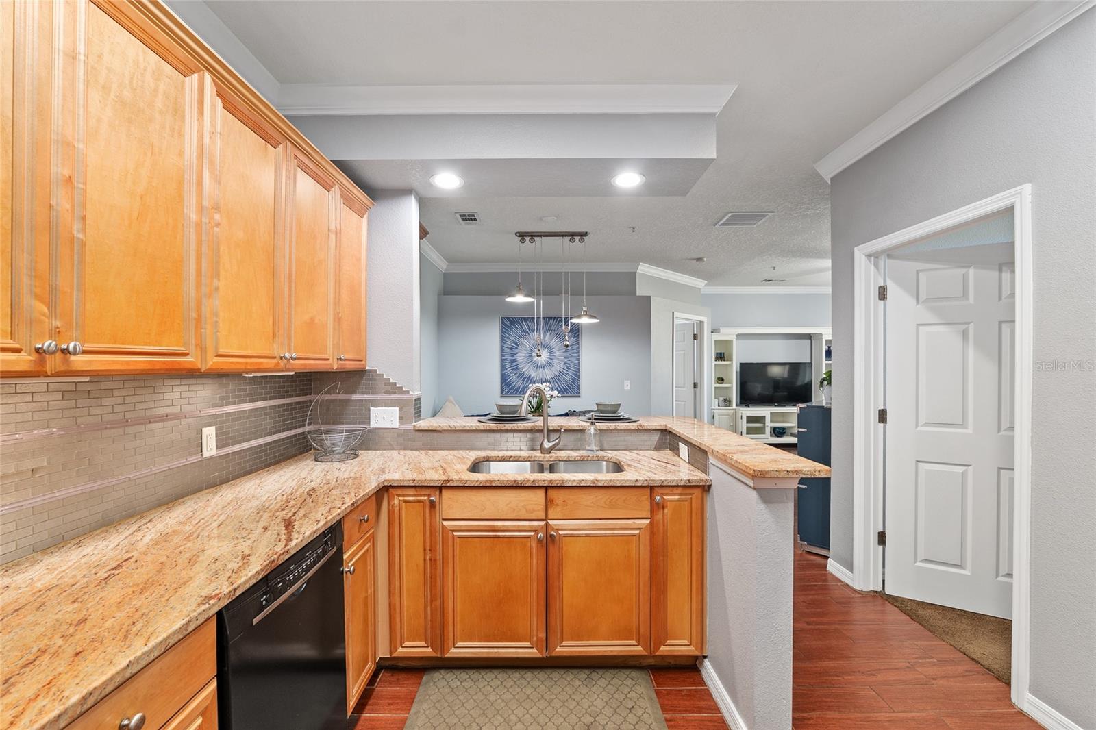 CAMPUS VIEW NORTH - Residential