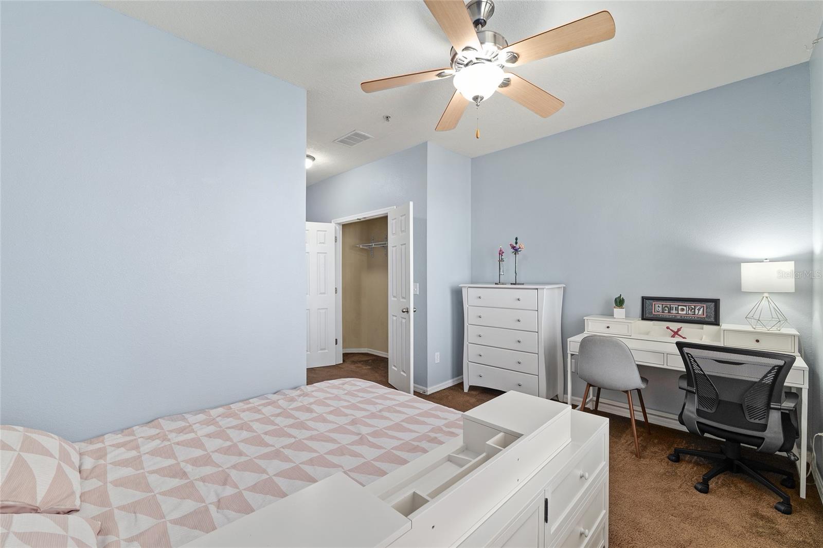 CAMPUS VIEW NORTH - Residential