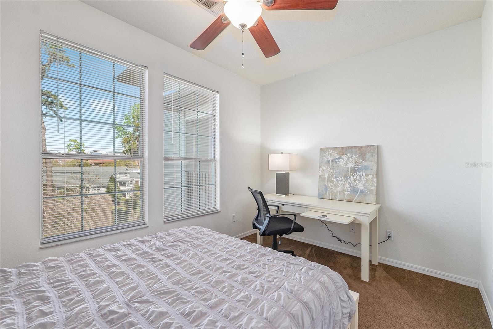 CAMPUS VIEW NORTH - Residential