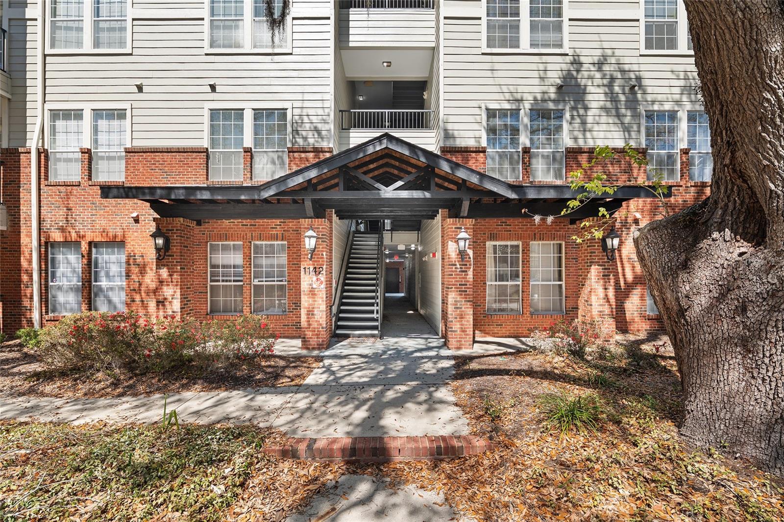 1142 SW 9TH ROAD 402