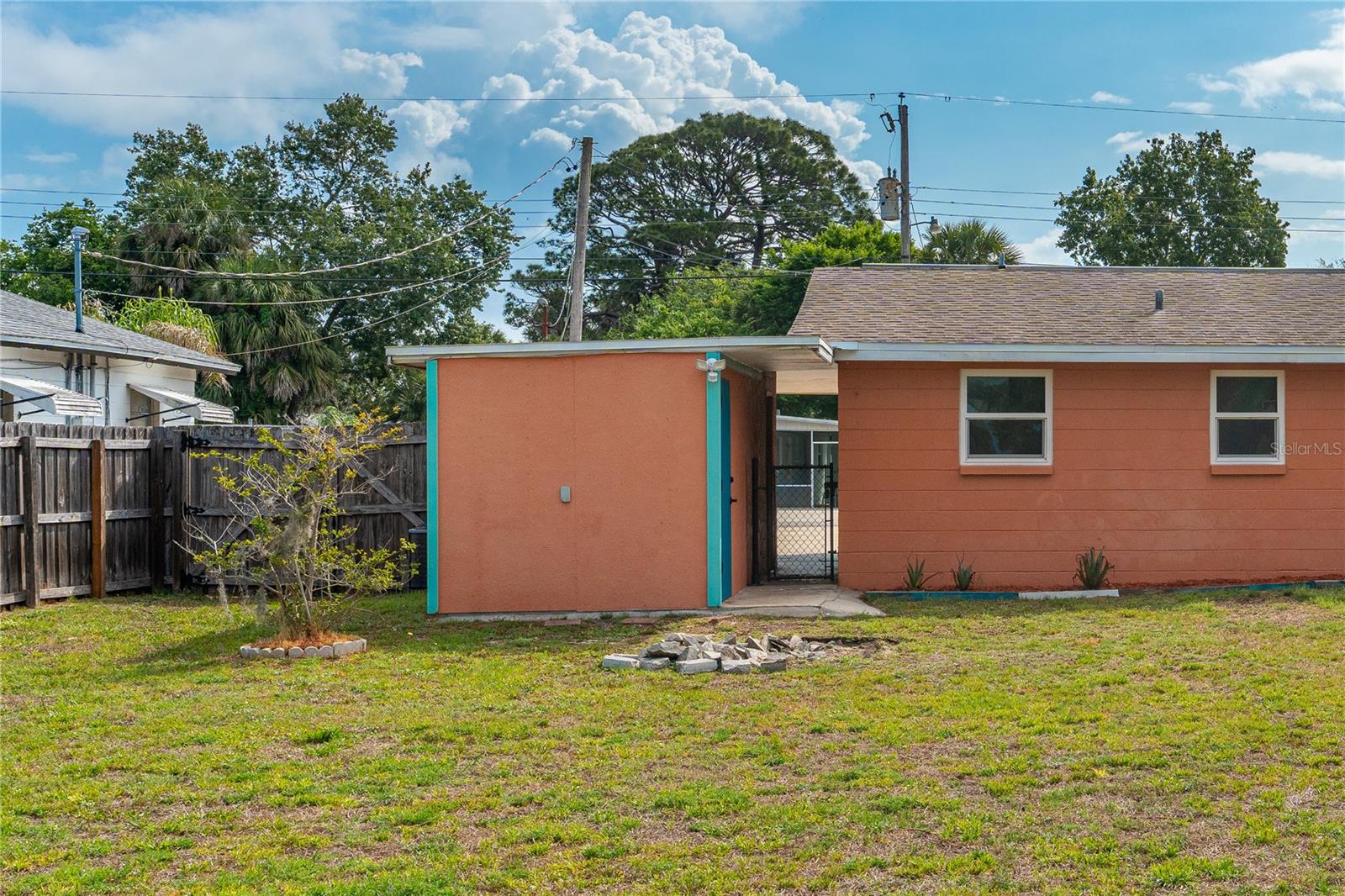 EDGEWATER ACRES - Residential