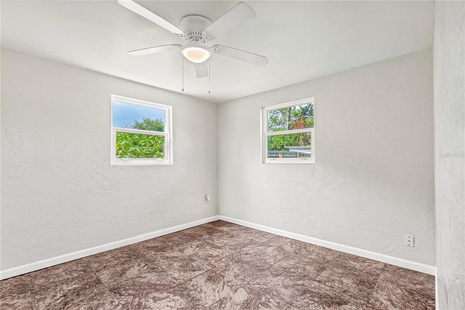EDGEWATER ACRES - Residential