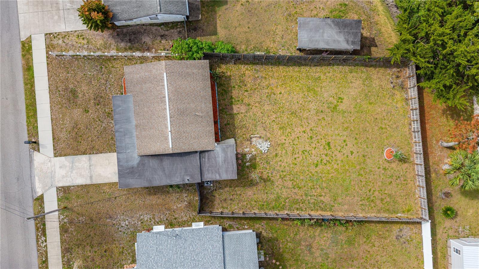 EDGEWATER ACRES - Residential