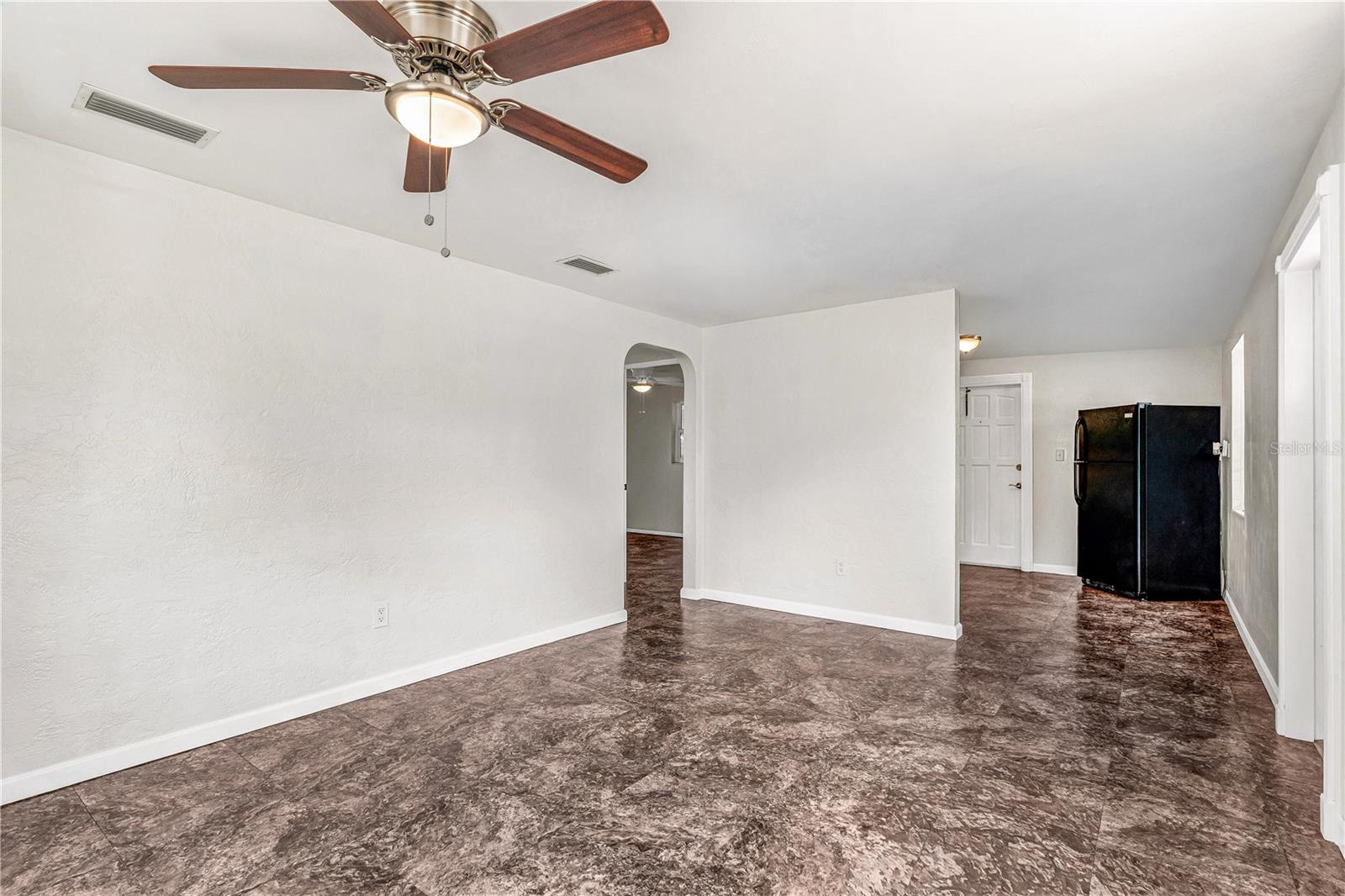 EDGEWATER ACRES - Residential