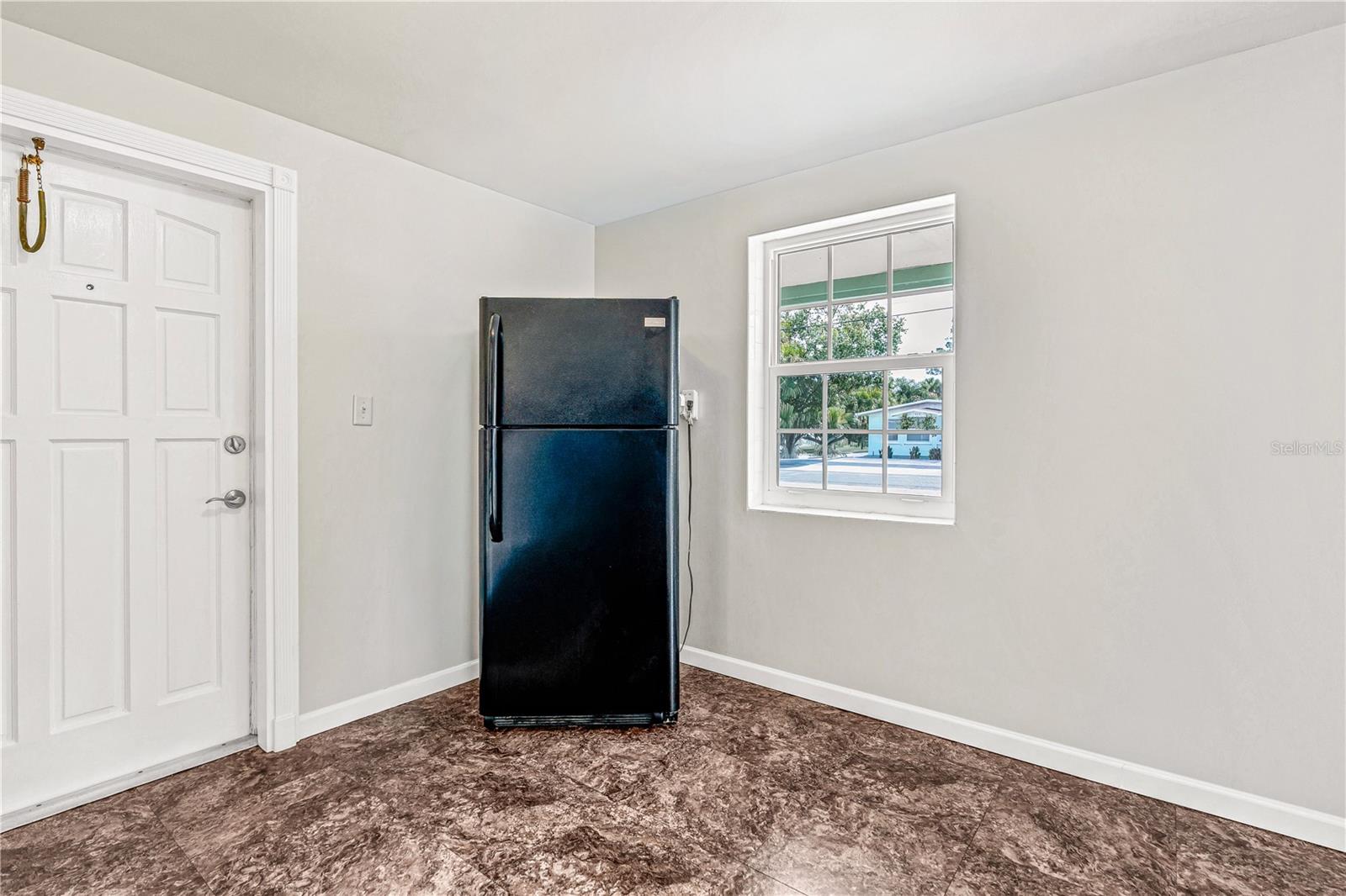 EDGEWATER ACRES - Residential