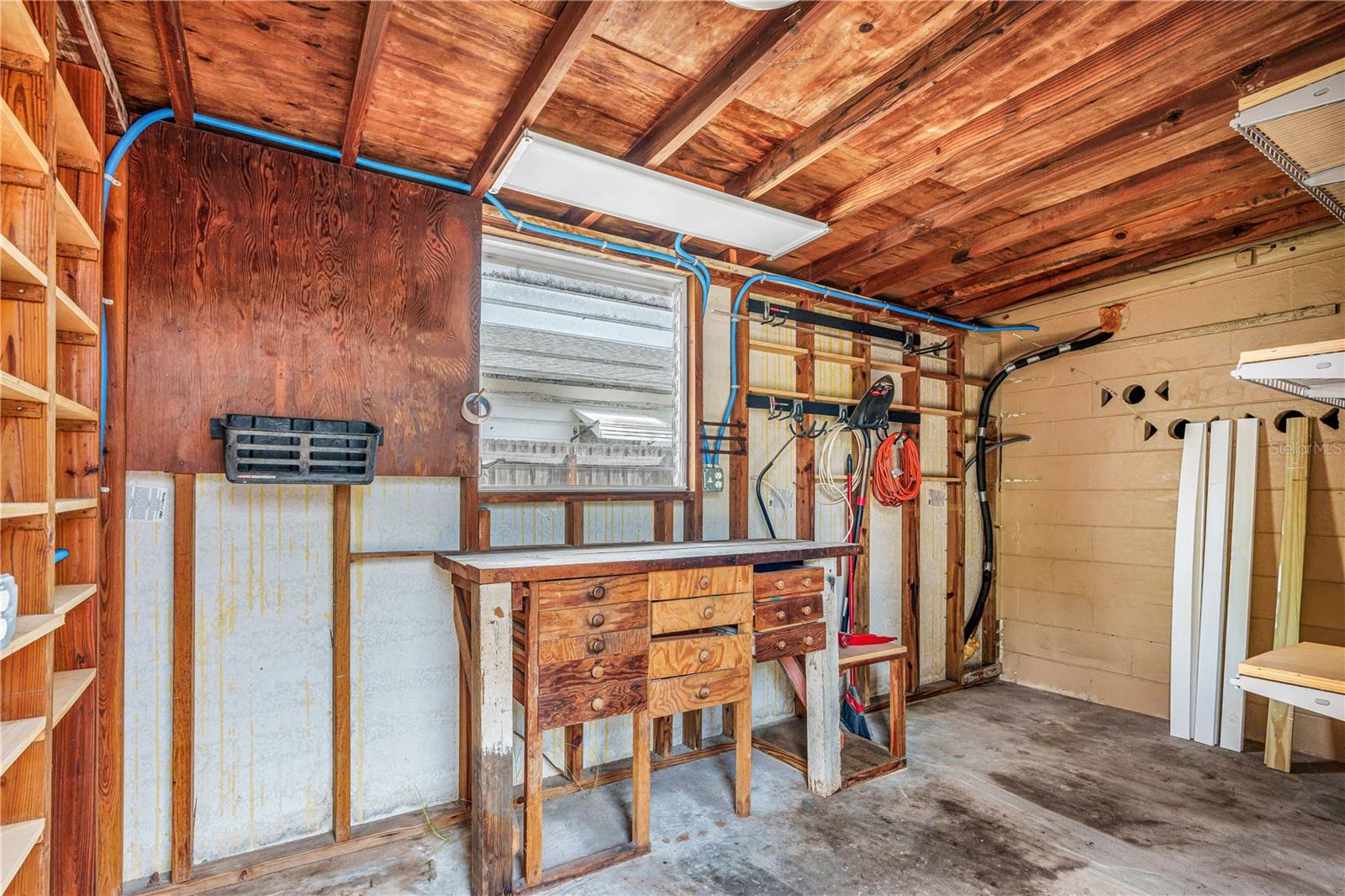 EDGEWATER ACRES - Residential