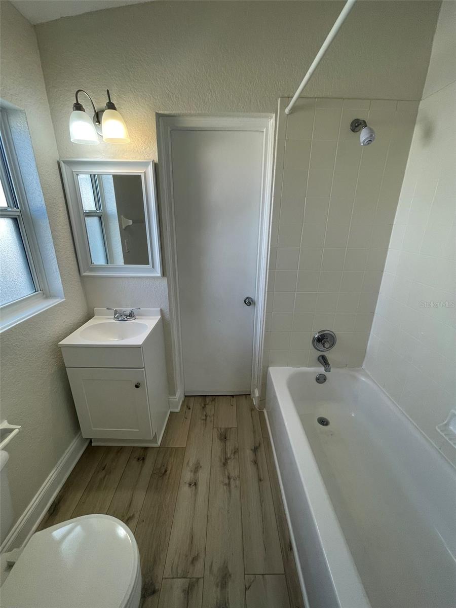 FAIRVILLA PARK - Residential Lease