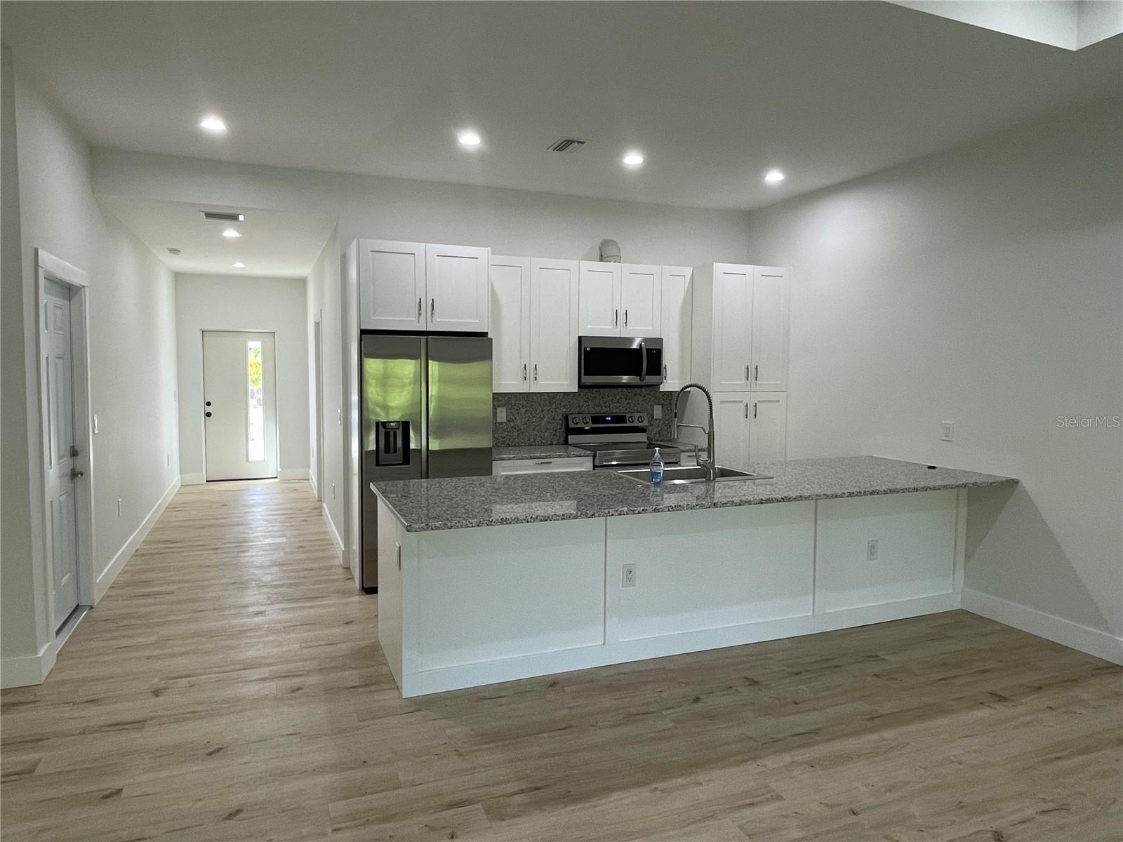 PORT CHARLOTTE SEC 085 - Residential Lease