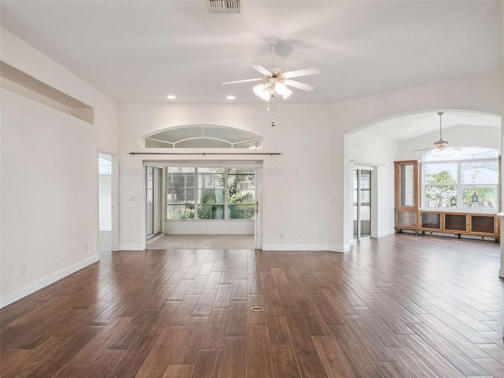 Photo of 4700 St Andrews Arcade, Leesburg, FL 34748 (MLS # G5103830)