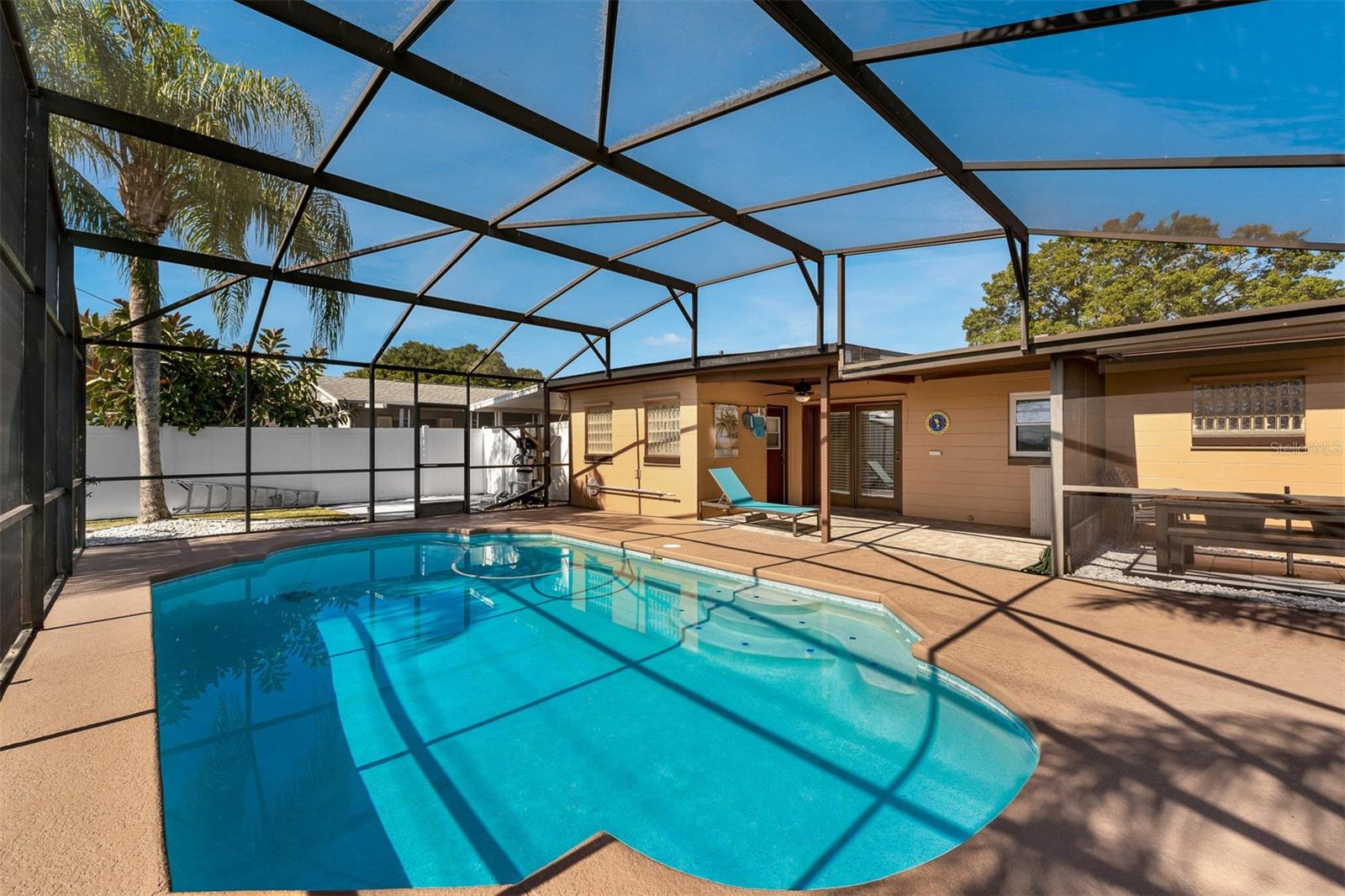 CUMMINGS ROCKWELL - Residential