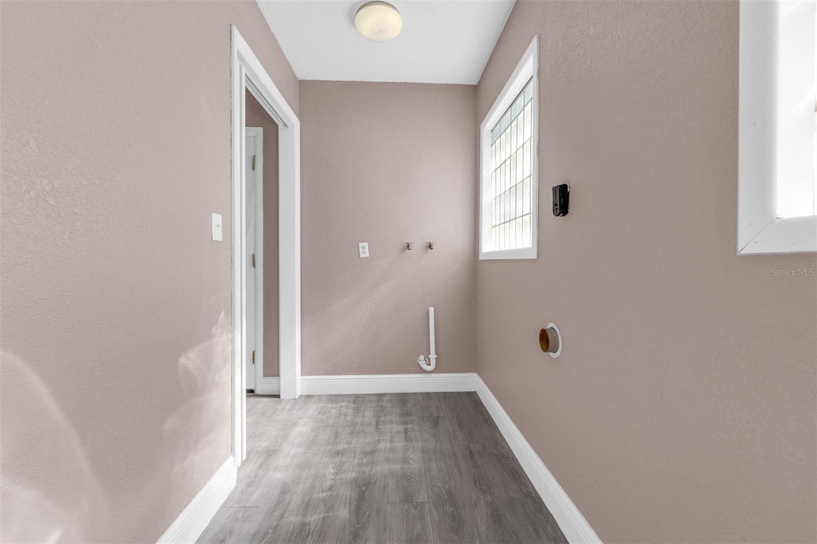 CUMMINGS ROCKWELL - Residential