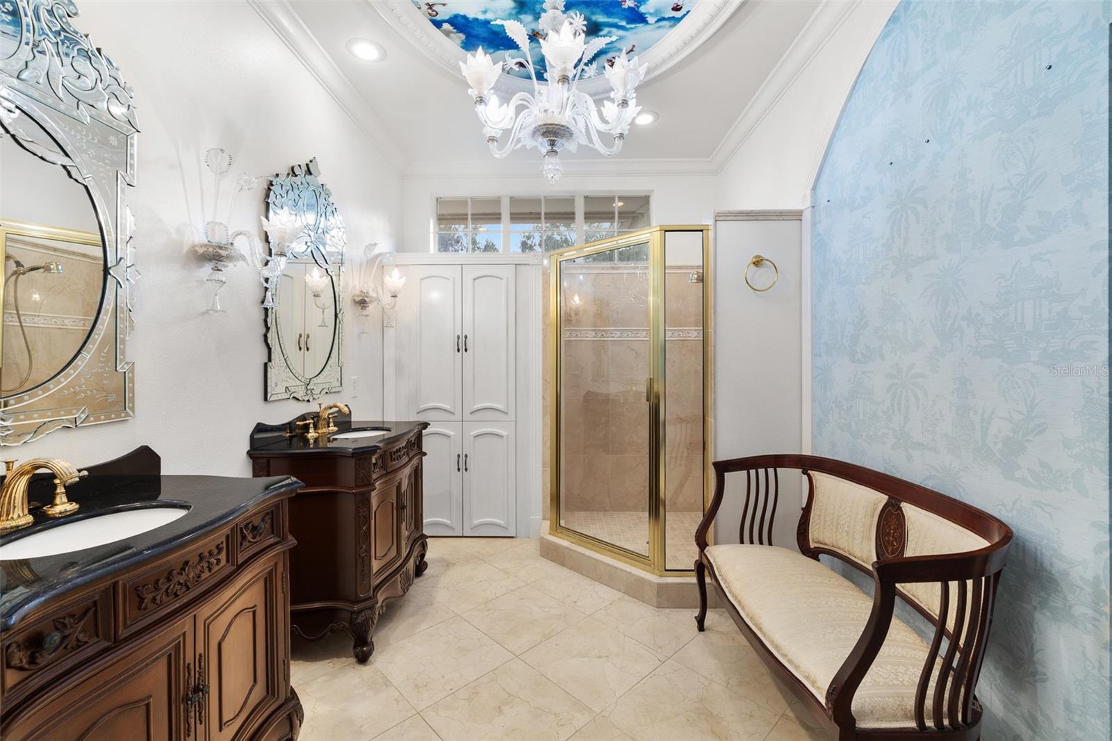 RIVER HILLS COUNTRY CLUB PH - Residential