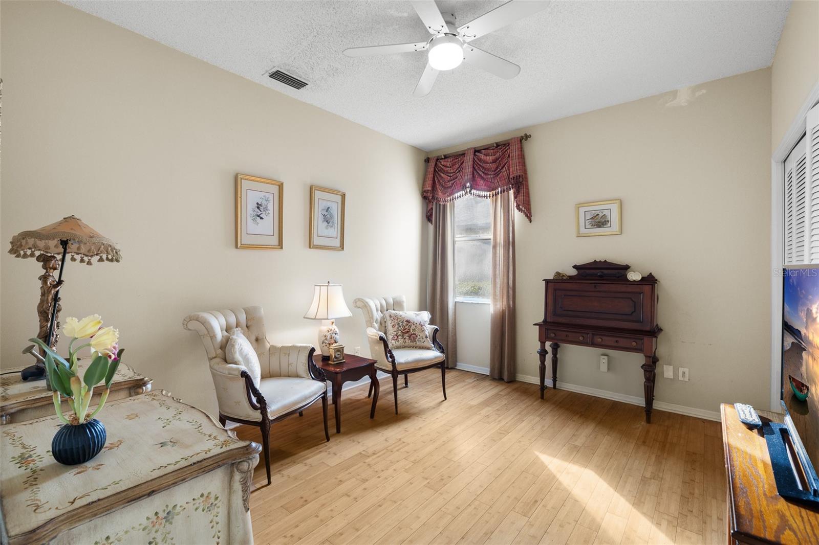 RIVER HILLS COUNTRY CLUB PH - Residential