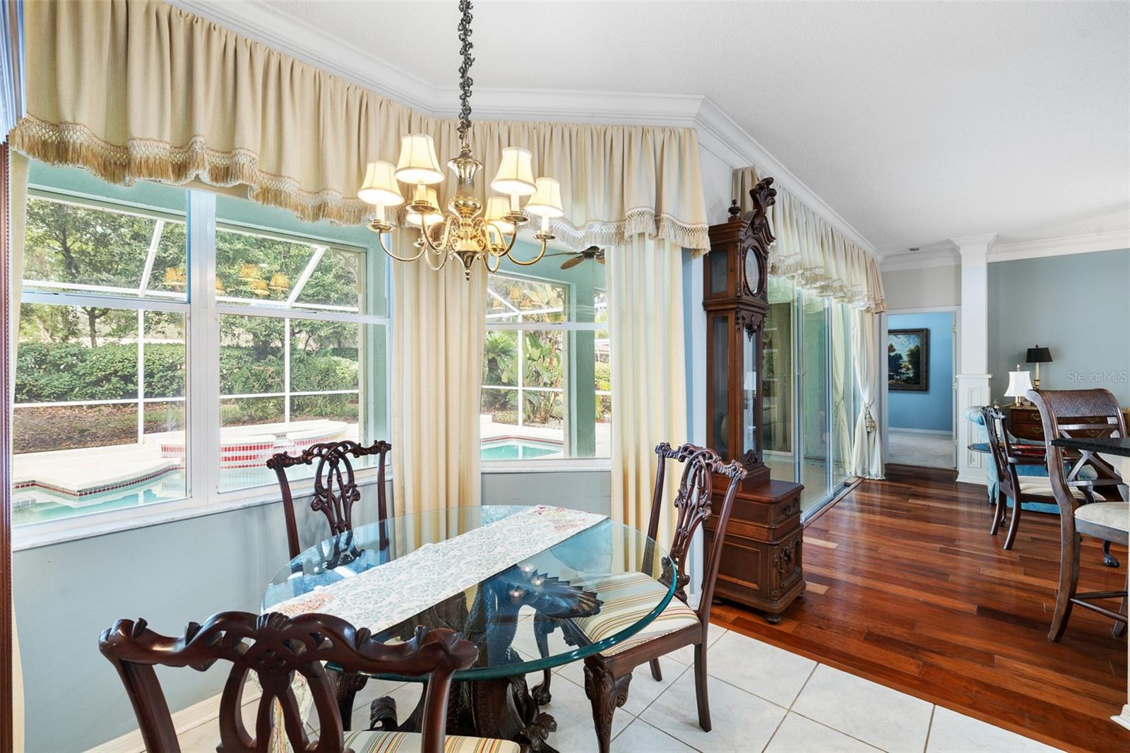 RIVER HILLS COUNTRY CLUB PH - Residential