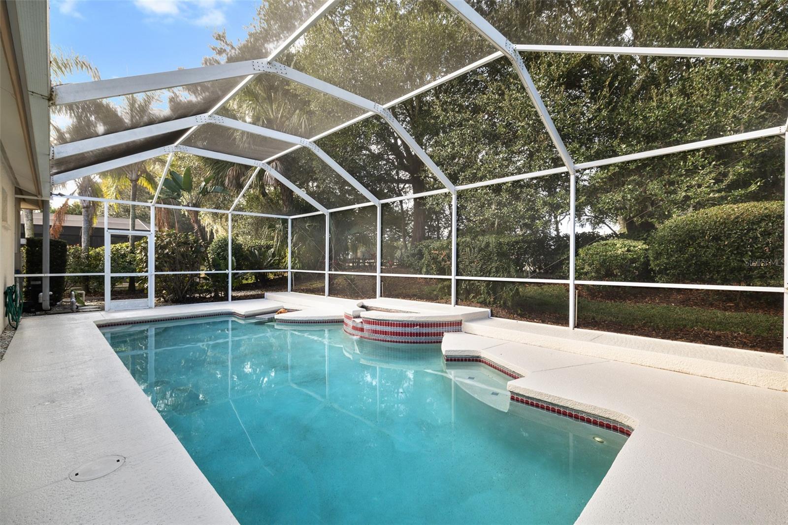 RIVER HILLS COUNTRY CLUB PH - Residential