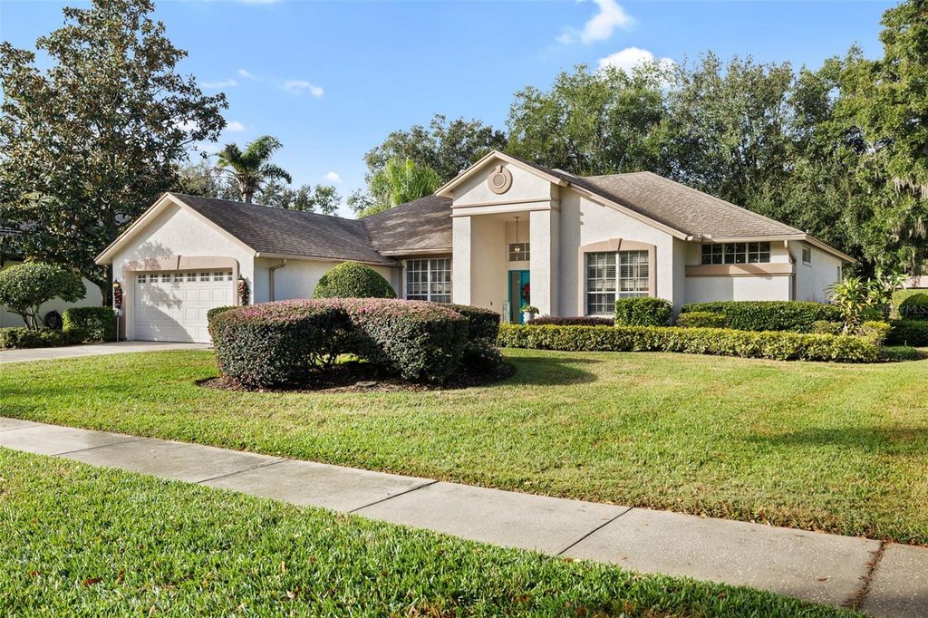 Photo of 4906 Willow Ridge Terrace, Valrico, FL 33596 (MLS # TB8456280)