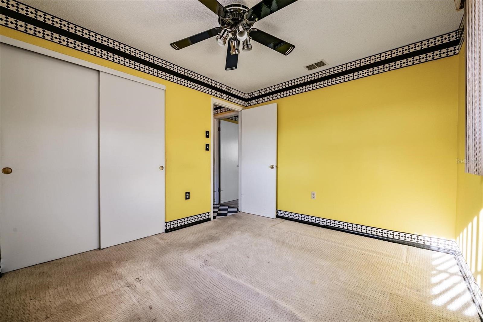 THE LAKES - Residential